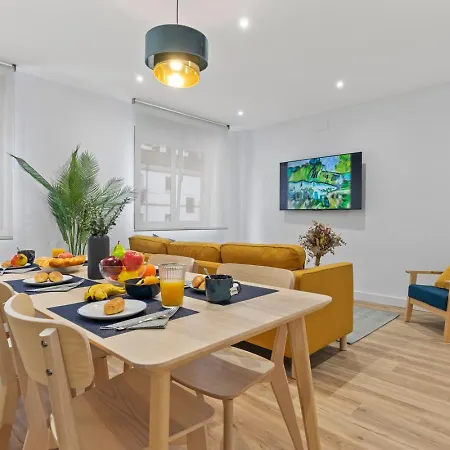 Gogh, Confort Y Diseno En El Centro De Apartament