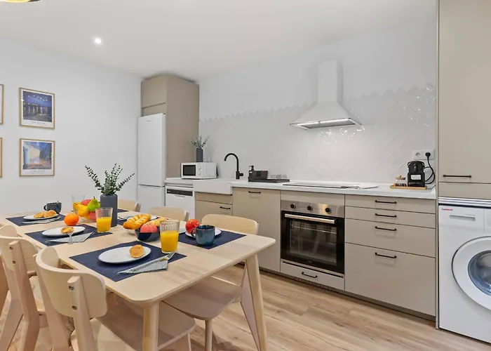 Gogh, Confort Y Diseno En El Centro De Apartament