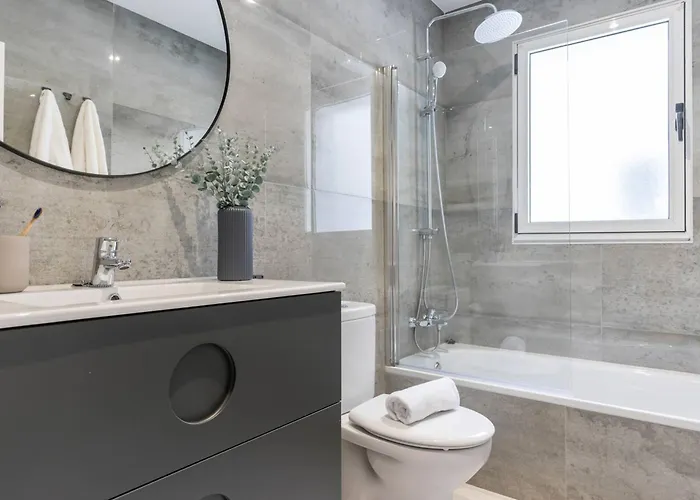 Gogh, Confort Y Diseno En El Centro De Apartament *